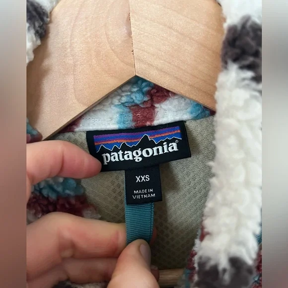 Patagonia fleece vest - Picture 2 of 4